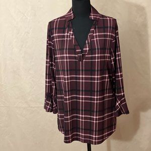 NY & CO 7th Avenue V-neck with 3/4 bell sleeves top, Burgundy/Black/Wht, Size XL